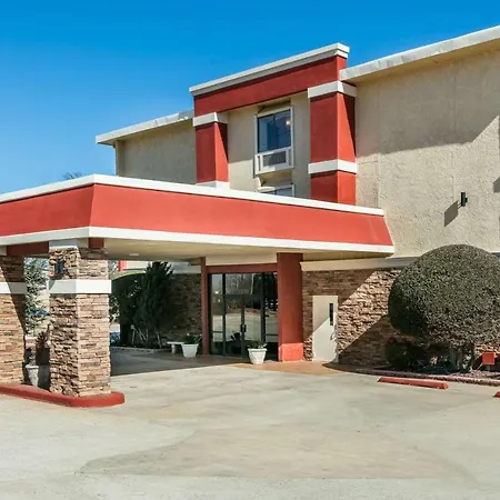 Ramada By Wyndham Oklahoma City Airport North-3