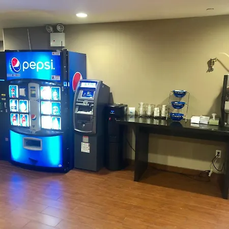 Days Inn By Wyndham Brooklyn Borough Park-2