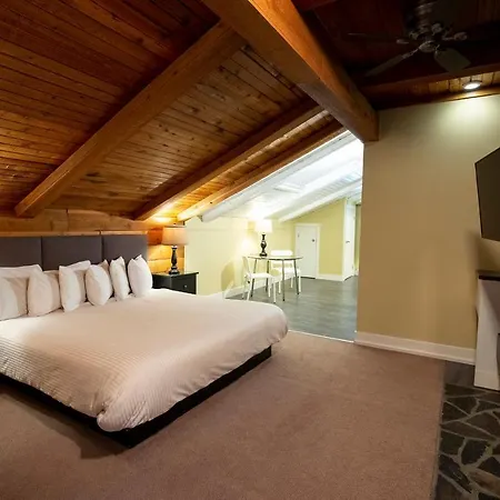 Banff Boutique Inn - Adults Only-3