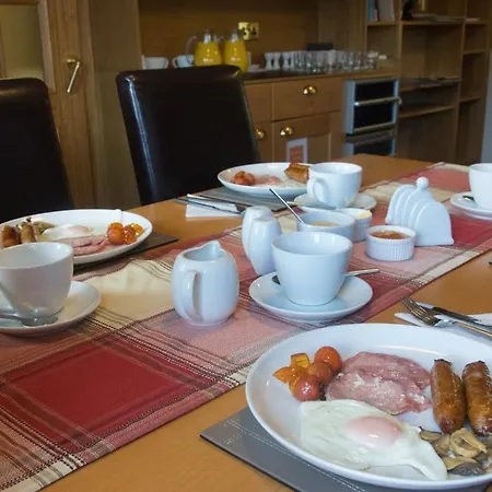 The Boat And Breakfast-3