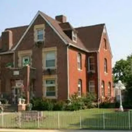 Central West End Bed And Breakfast-2
