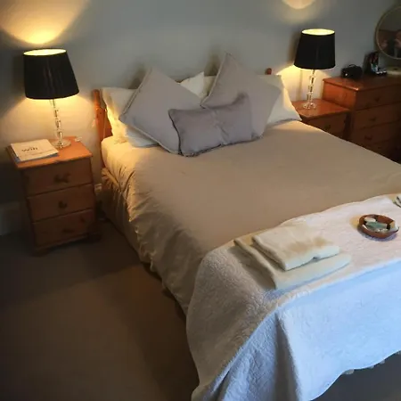 Holly Lodge-2