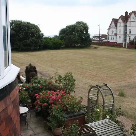 Barons Court-3