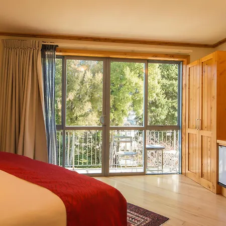 Coronation Lodge-3
