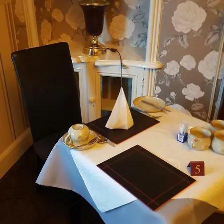Ivanhoe Guest House-2