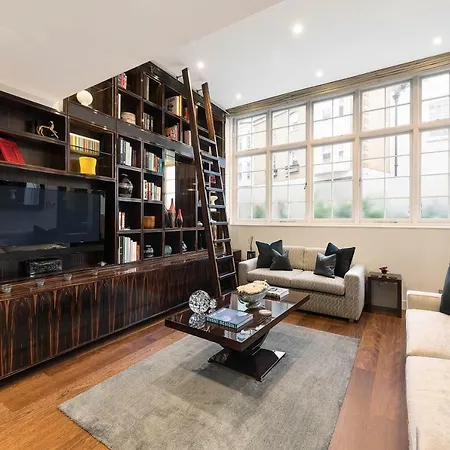 Knightsbridge Mews House Private Mews, Harrods & Parking Included-3
