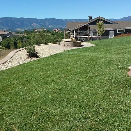 Chateau Du Pikes Peak, A Tuscany Retreat-3