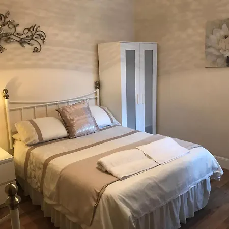 Abbey Lodge Guest House-2