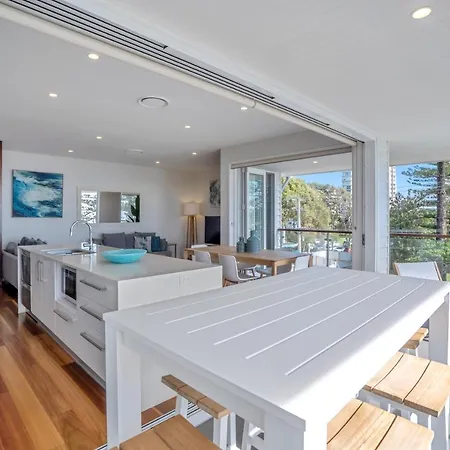 Bujerum Apartments On Burleigh-2