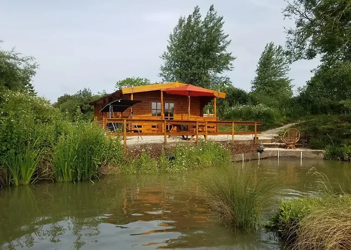 East Pool Cabin Lincoln