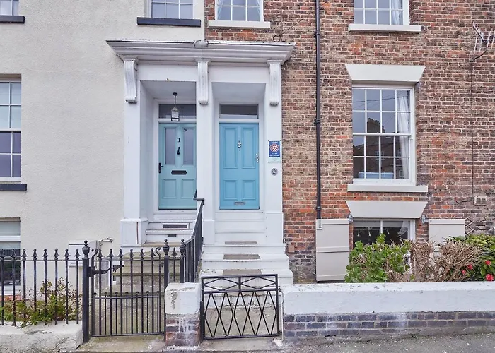 Host & Stay - Austen House Whitby