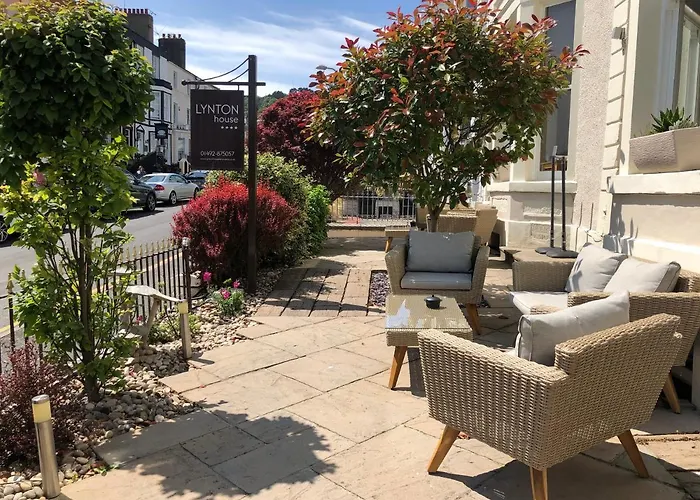 Lynton House Hotel Llandudno