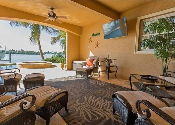 Large Mediterranean Oasis - Water Views & Pool Clearwater Beach
