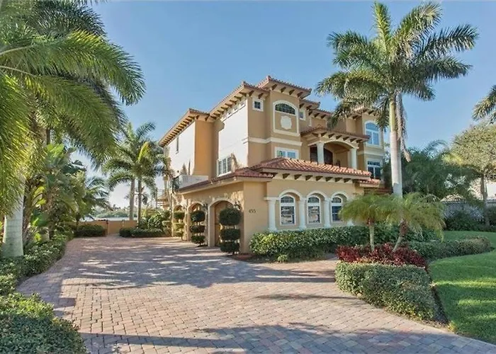 Large Mediterranean Oasis - Water Views & Pool Clearwater Beach