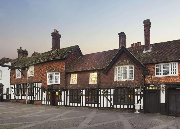 Ramada Crawley-Gatwick Hotel