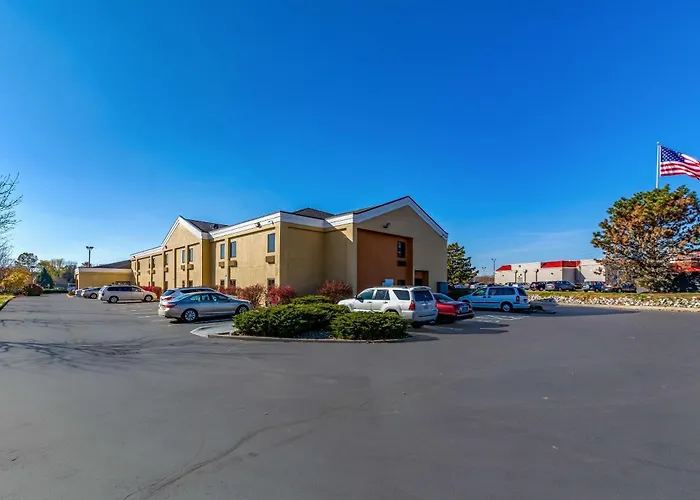 Quality Inn & Suites Southport Indianapolis