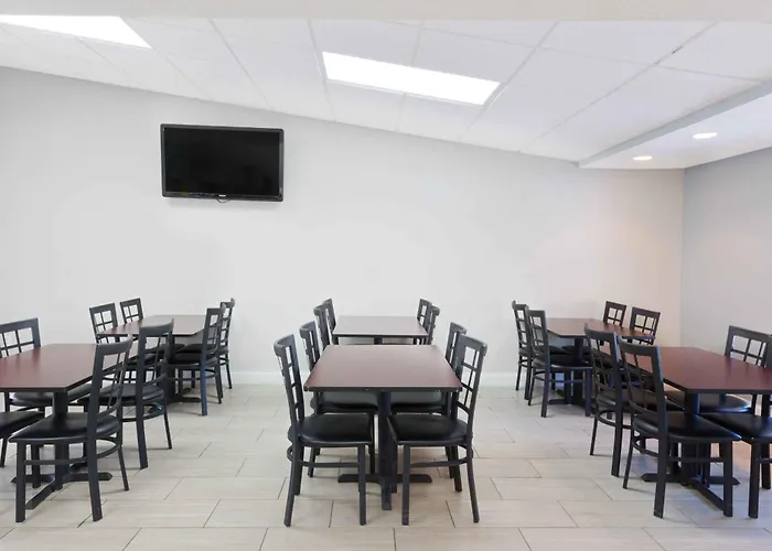 Rodeway Inn Charlotte Airport Area