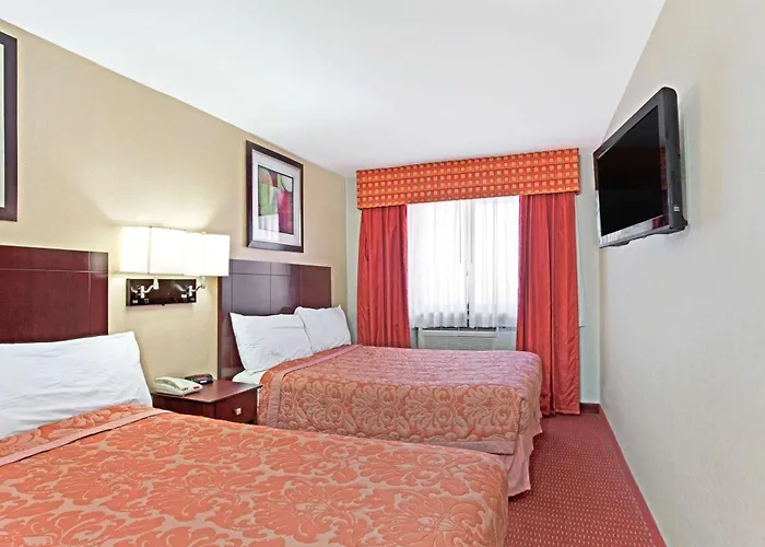 Super 8 By Wyndham Long Island City Lga Hotel New York