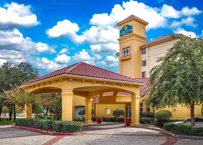 La Quinta By Wyndham Dallas North Central