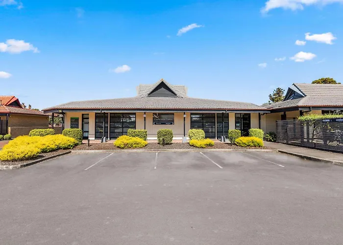 Hotels with Free ParkingQuality Lincoln