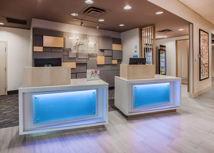 Holiday Inn Express Brooklyn - Kings Hwy, An Ihg Hotel New York