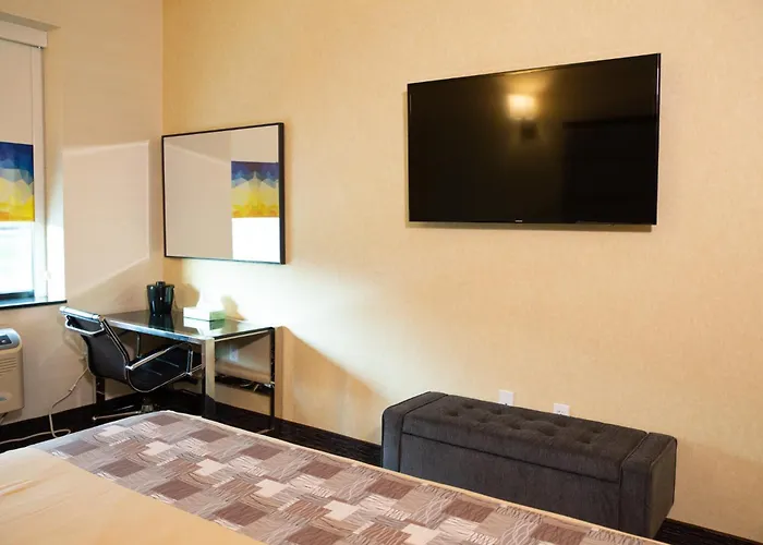 Hotels with Free Parking7 Days