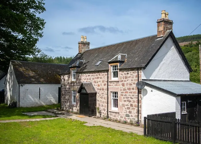 Lock Keepers Cottage, Loch Ness Cottage Collection Inverness