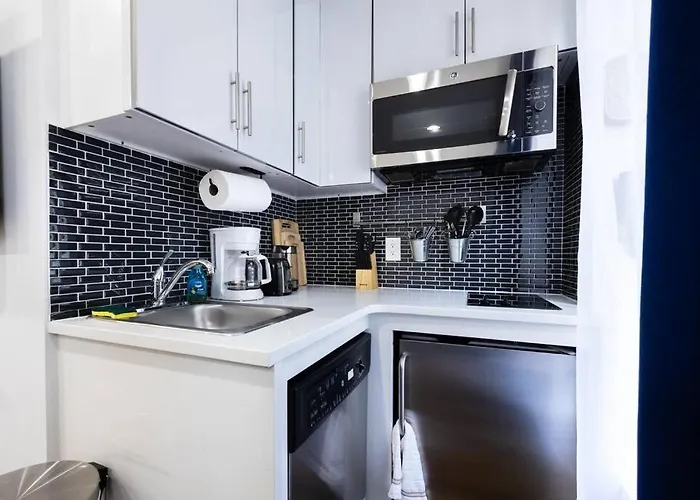 69-2D Stylish Lower East Side 1Br Apt Brand New New York