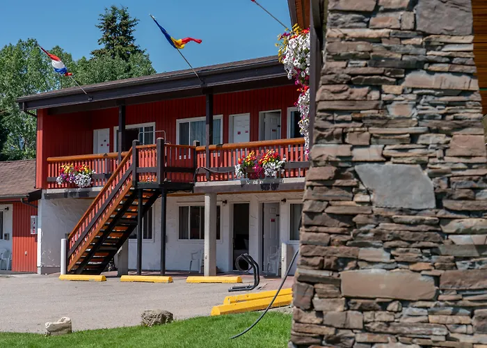 Rocky Mountain Ski Lodge Canmore