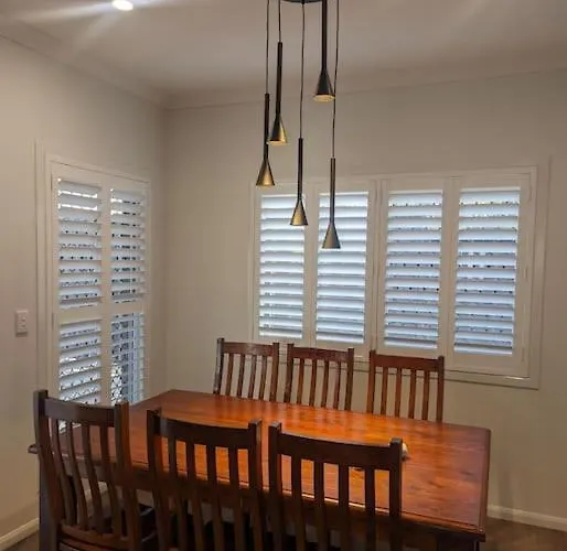 Entire House Near Brisbane City 2Beds
