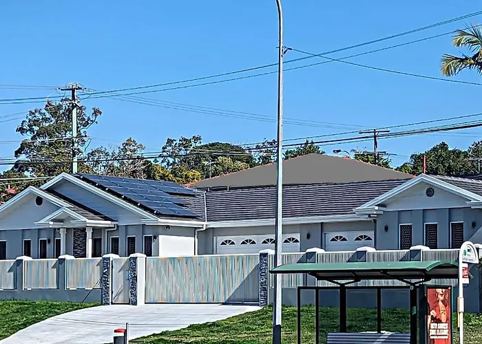 Entire House Near Brisbane City 2Beds
