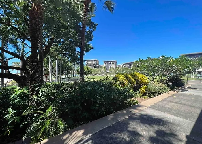 Luxury Waterfront Apartment Darwin