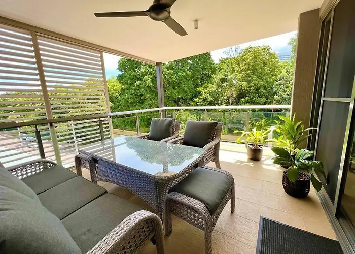 Luxury Waterfront Apartment Darwin