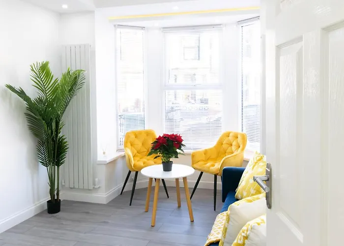 Open Mind Property - 6 Luxury Bedrooms With Free Parking Portsmouth