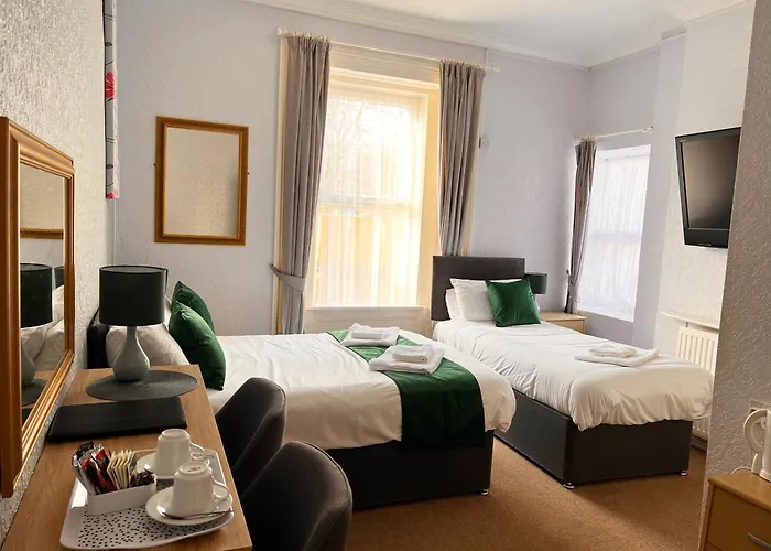The Grove Free On Site Parking Villa Weston-super-Mare