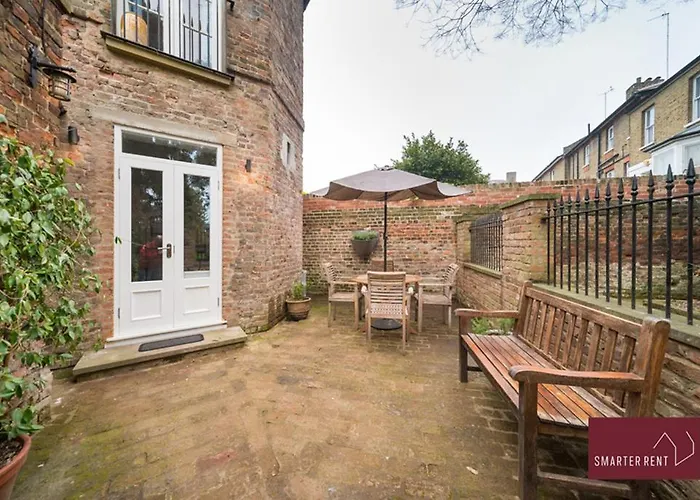 The Gazebo Villa London
