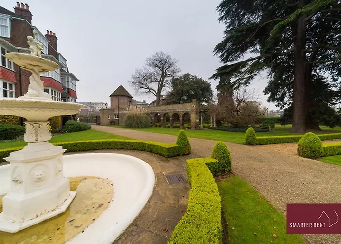 The Gazebo Villa London