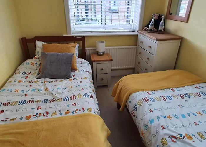 Bournemouth Secluded Cottage 10Mins Walk To Beach