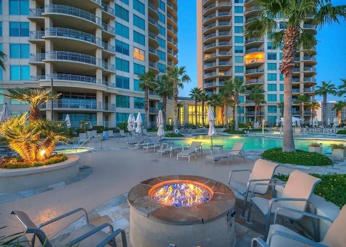 Palisade Palms Oceanfront Condo & 5-Star Amenities Galveston