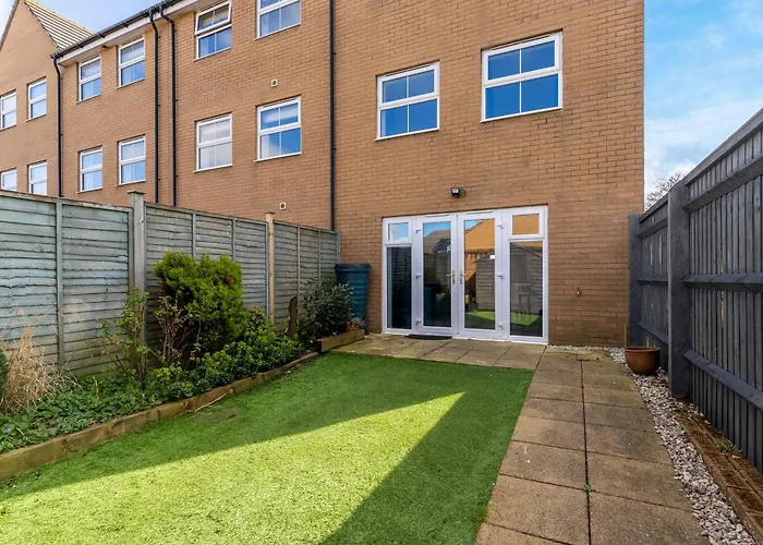 Stylish 4 Bed - Parking - Sleeps 14 Villa Bristol