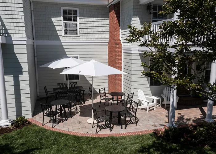 Newcastle 106 Inn At Old Beach Virginia Beach