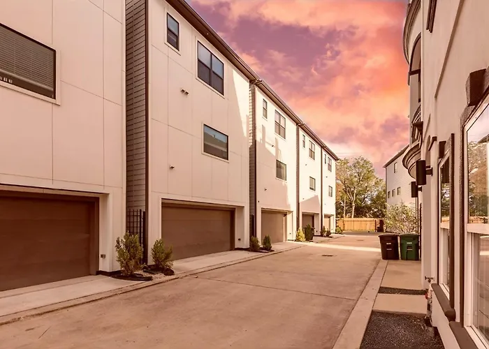 Downtown Houston Haven Villa