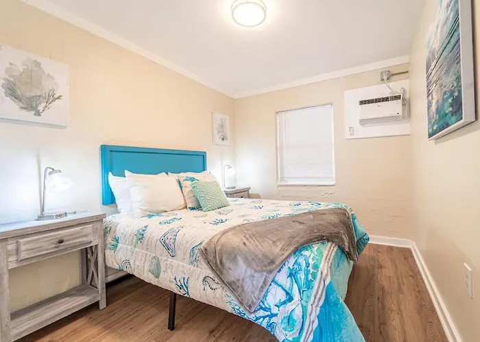 Bahama Breeze Suites Panama City Beach