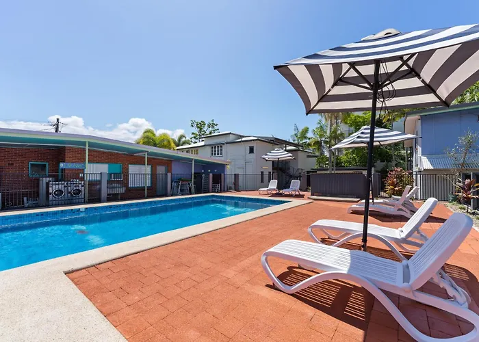 Caravella Backpackers Hostel Cairns