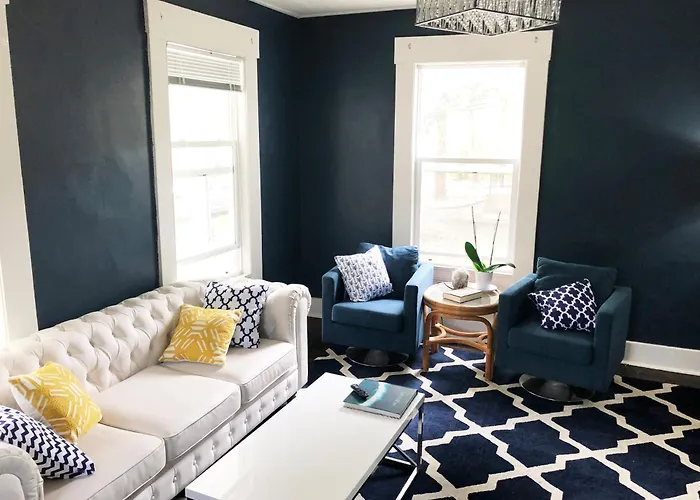 The Madison House Hostel Minneapolis