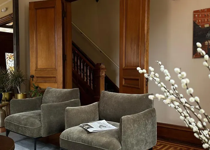 The Francis Hotel Portland