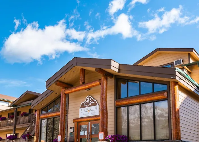 Rundle Mountain Lodge Canmore