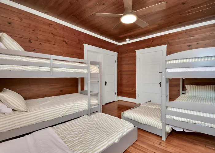 Hgtv-Featured Beach Home- Walk To Beach- Sleeps 12 Galveston