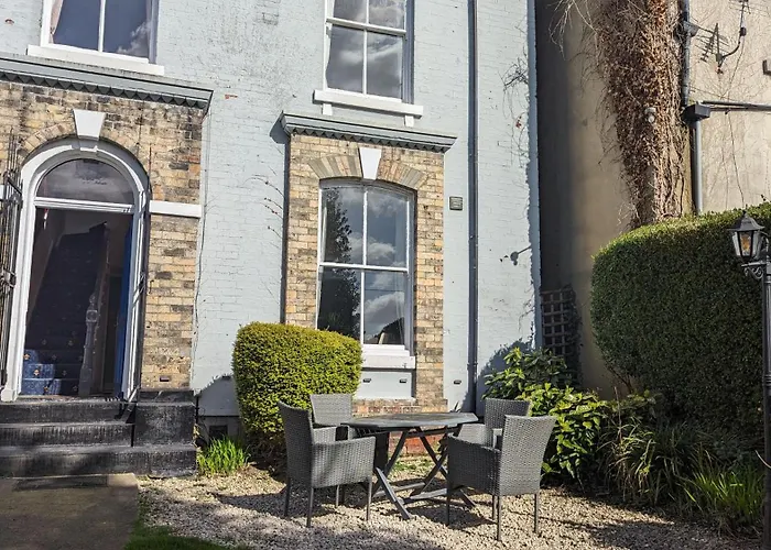Spacious Home, By Headingley Stadium, Lgi, Leeds Arena, And The University Of Leeds