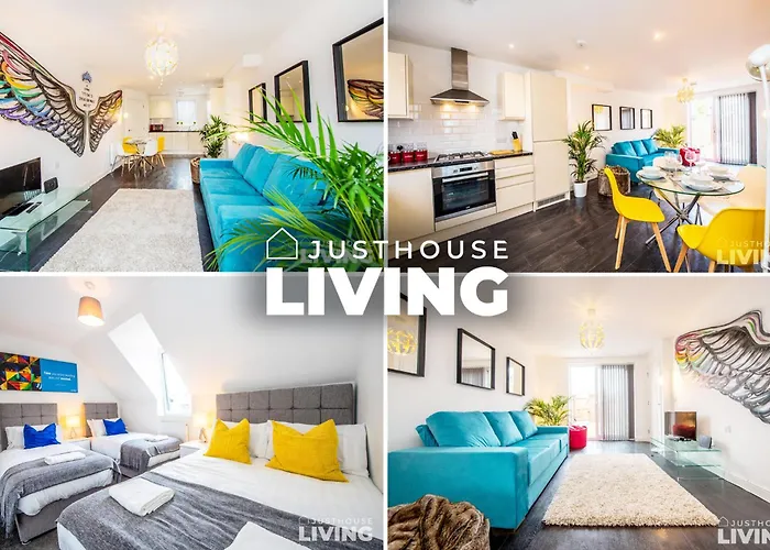 New Spacious Modern Townhouse Sleeps 12 Free Parking Liverpool